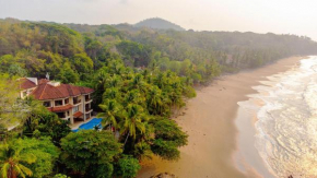 Ocean Front Palacio Tropical
